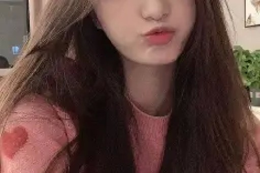 女主浮出水面！马克龙被爱妻“掌掴”线岁身姿饱满